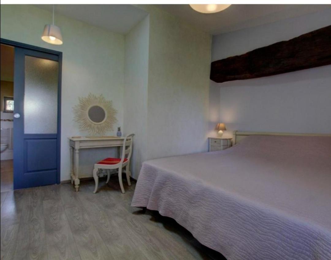Chambres D'Hotes Les Vignes Montcet エクステリア 写真