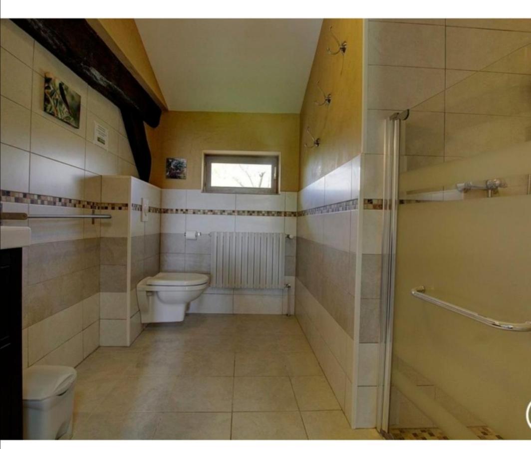 Chambres D'Hotes Les Vignes Montcet エクステリア 写真