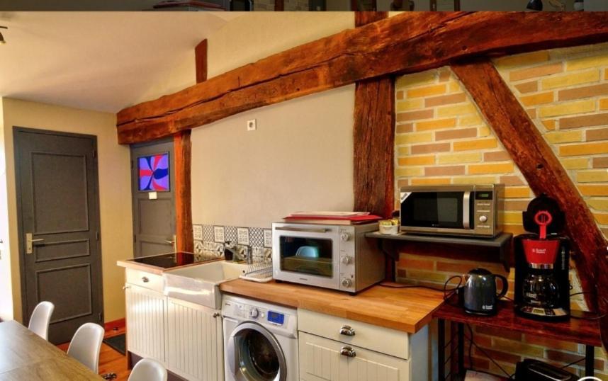 Chambres D'Hotes Les Vignes Montcet エクステリア 写真