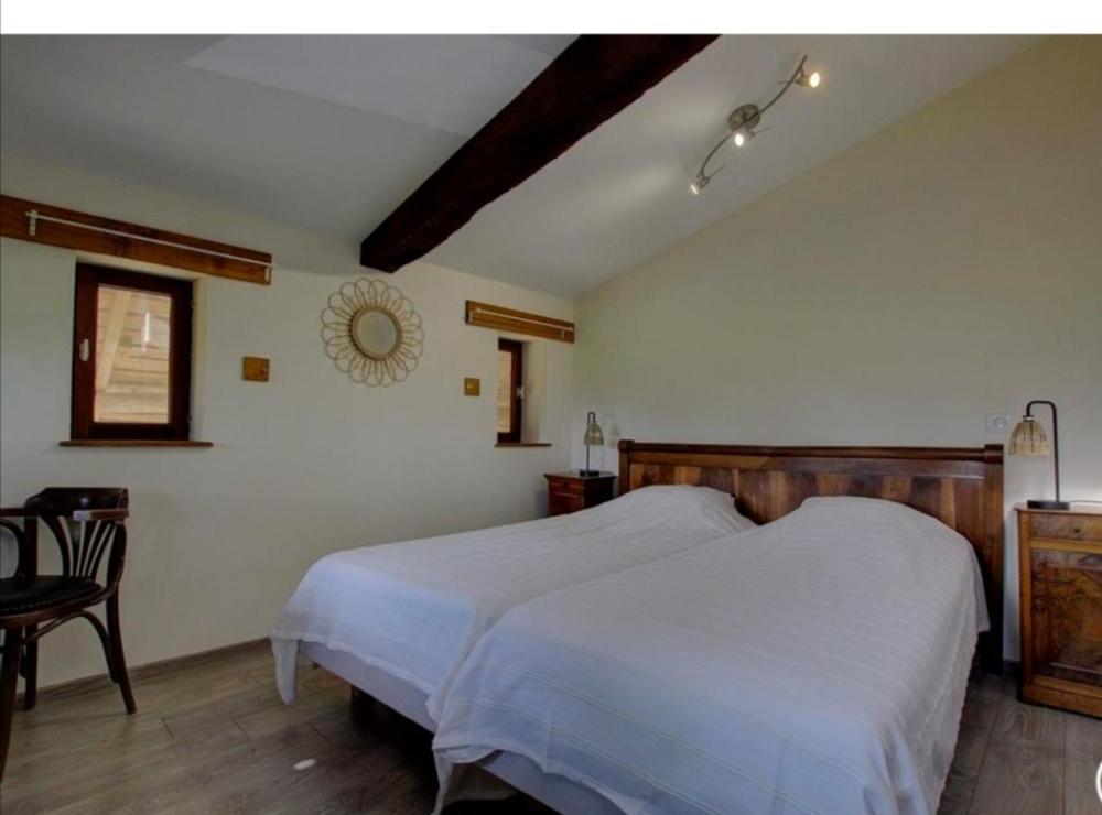 Chambres D'Hotes Les Vignes Montcet エクステリア 写真