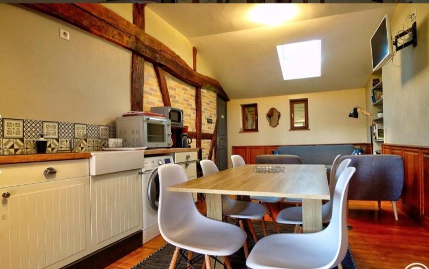 Chambres D'Hotes Les Vignes Montcet エクステリア 写真
